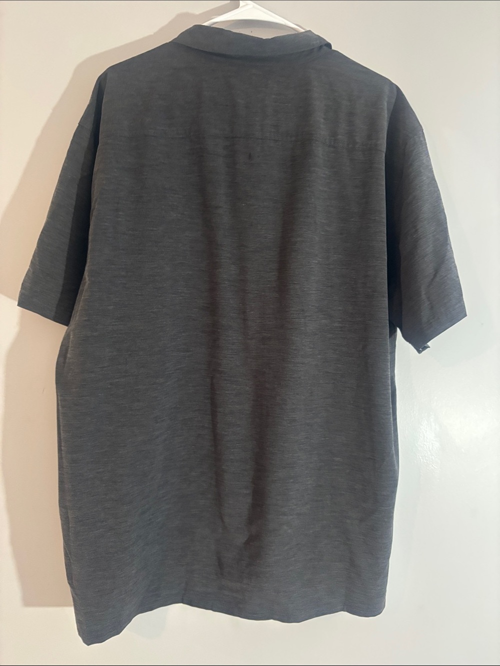 Billabong Men's Short-Sleeve Button-Down Shirt - Charcoal Gray - Picture 3 of 3